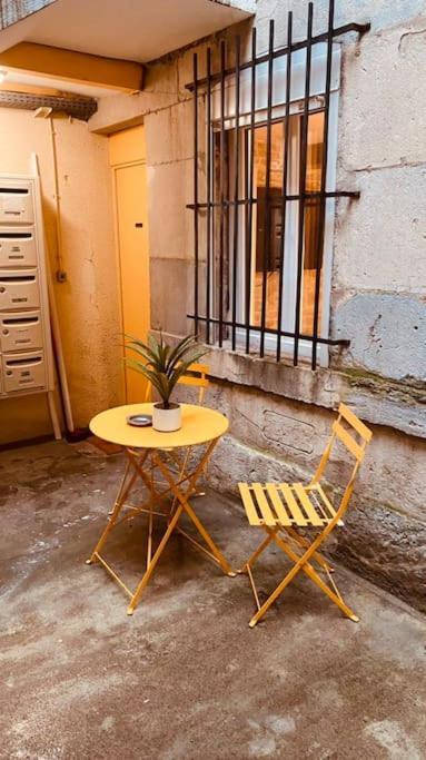 Studio Renove Avec Patio, Coeur Du Centre Ville Besançon Esterno foto